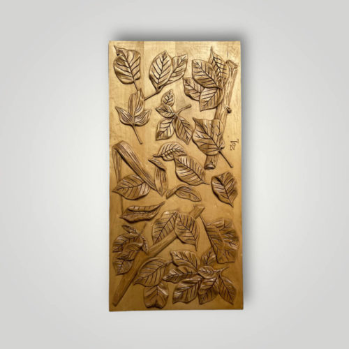 Relief Blätter geschnitzt von Leopold Zederbauer